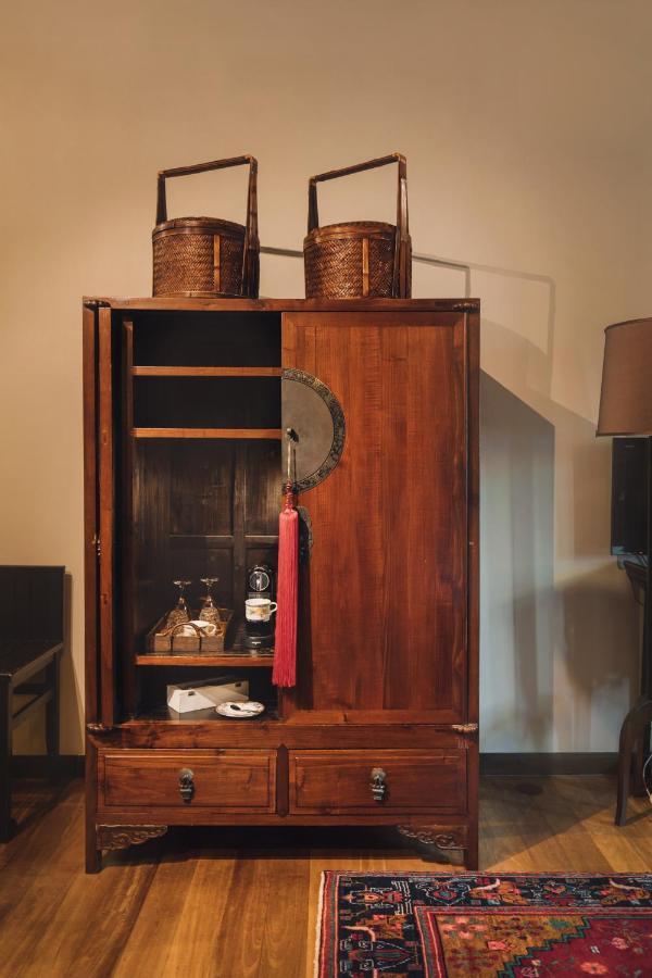 Campbell House 4* George Town