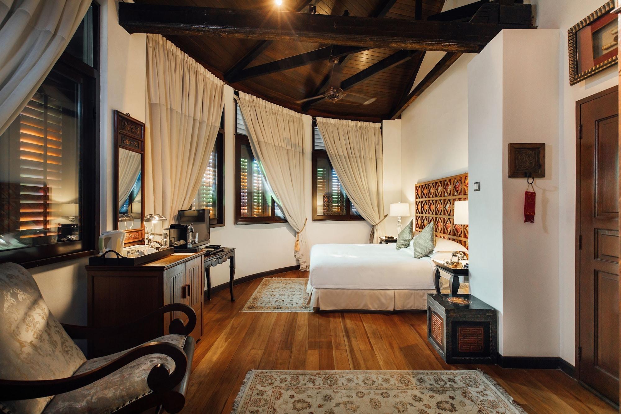 Campbell House 4*